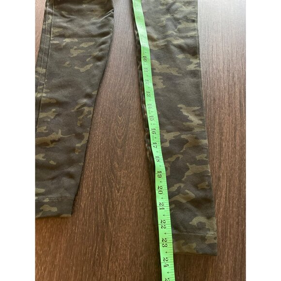 Spanx Green Camouflage Look At Me Now High-Waist Leggings Size Small - Picture 6 of 6